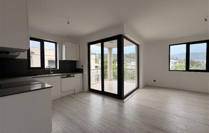 Yalıçiftlik Butik Site İçerisinde Kiralık 3+1 Üst Kat Daire