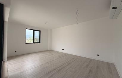 Yalıçiftlik Butik Site İçerisinde Kiralık 3+1 Üst Kat Daire