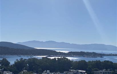 Bodrum Mutlu Sitesin de Şahane Manzaralı Satılık Dubleks Daire