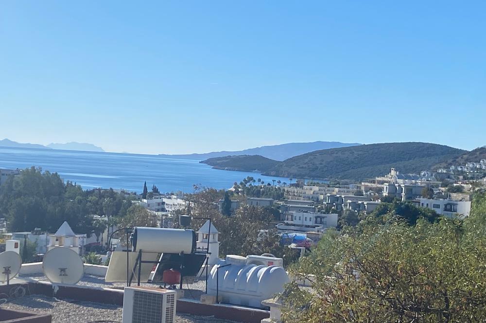 Bodrum Mutlu Sitesin de Şahane Manzaralı Satılık Dubleks Daire