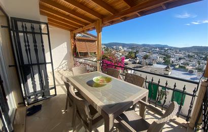 Bodrum Mutlu Sitesin de Şahane Manzaralı Satılık Dubleks Daire