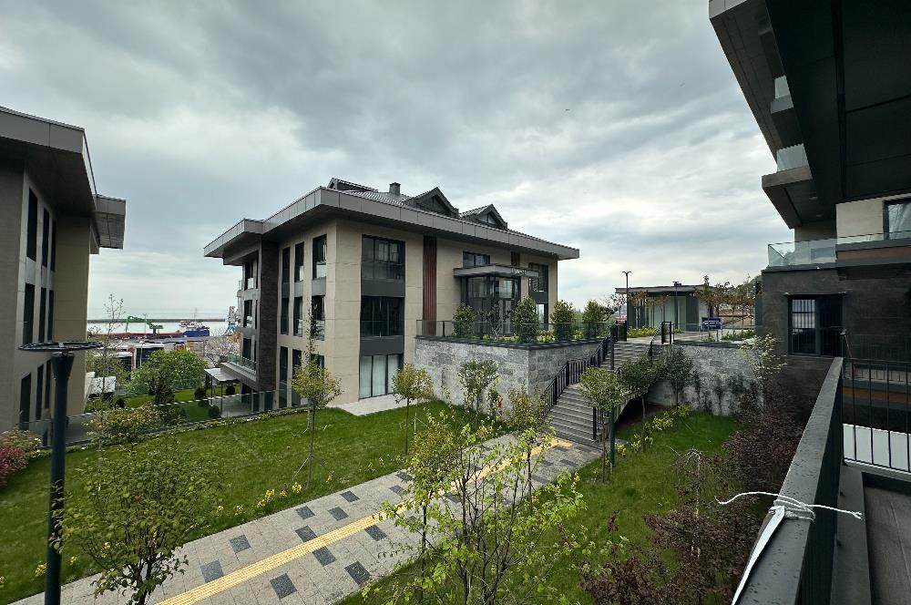 CENTURY21 UZMANDAN ÇÖMLEKÇİ TOKİ'DE LÜKS KİRALIK 2+1 REZİDANS
