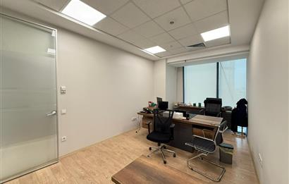 Skyland Kiralık Ofis 557m²+ 25m2 Teraslı & Boş Ofis Vadistanbul