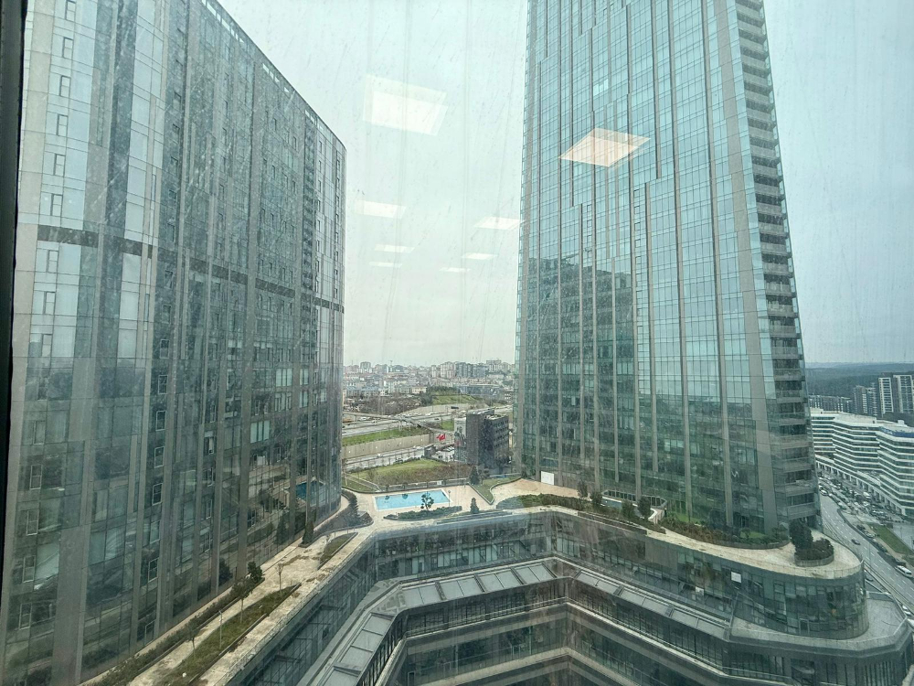 Skyland Kiralık Ofis 557m²+ 25m2 Teraslı & Boş Ofis Vadistanbul