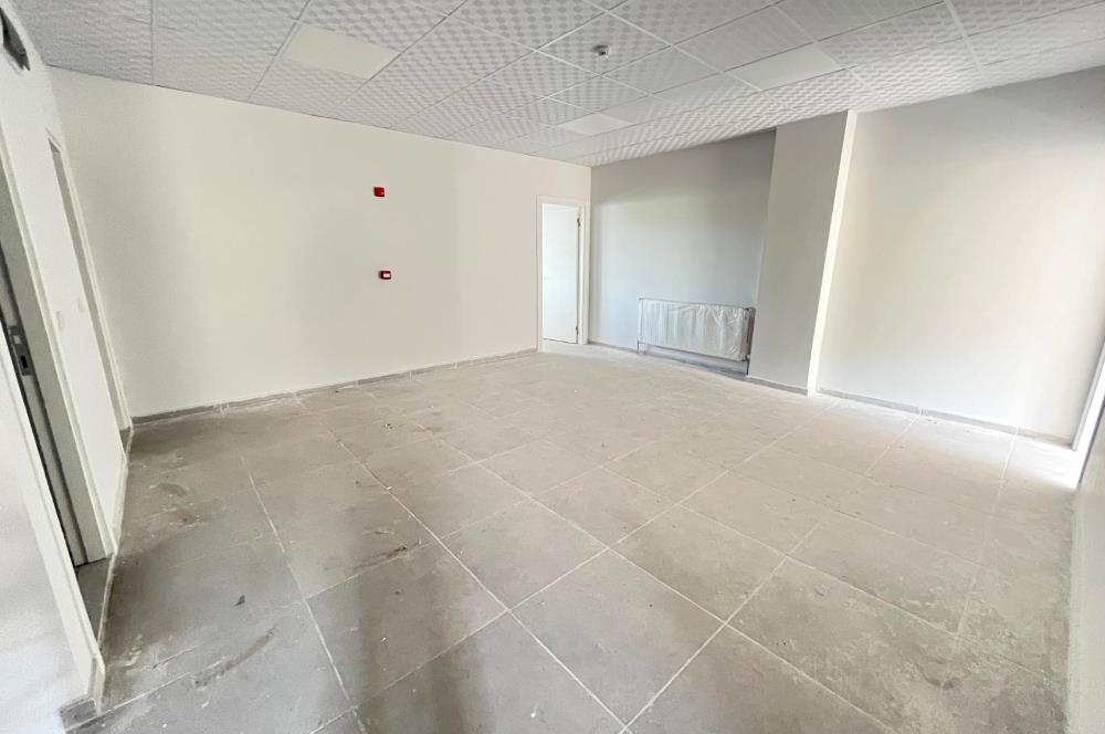 OSB'DE YOĞUN TİCARİ HAREKETLİLİK ALANINDA 250 M2 KİRALIK İŞ YERİ