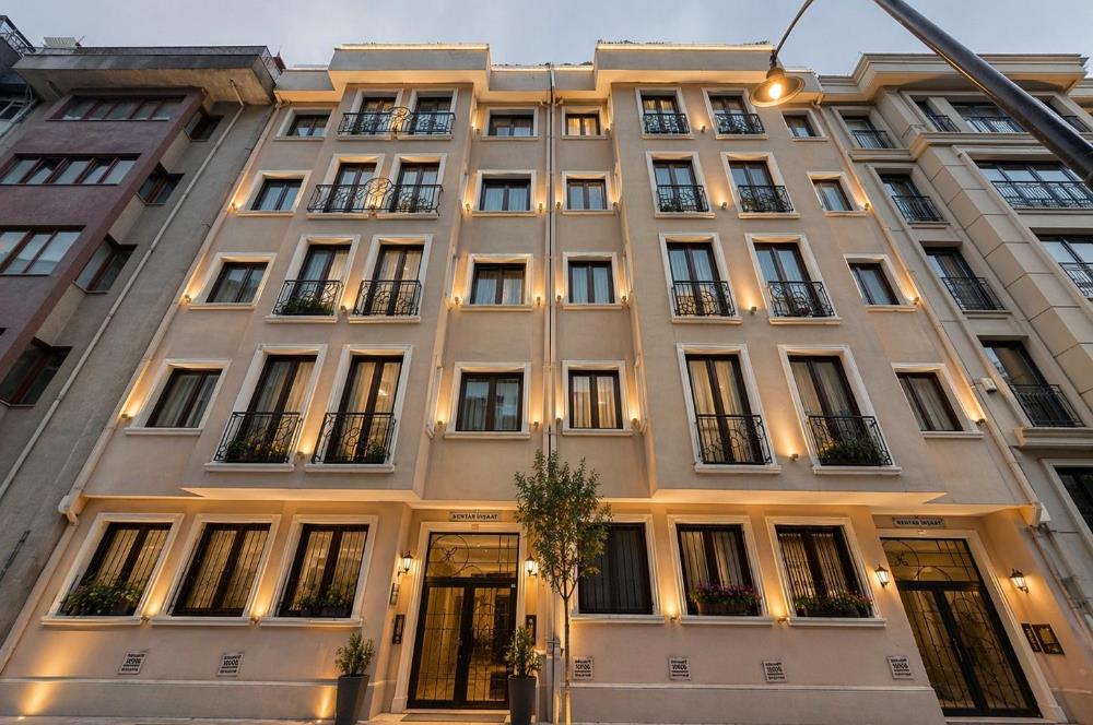 Nişantaşı Teşvikiye Satılık 4+1 230 m2 Çift Teraslı Topağacı