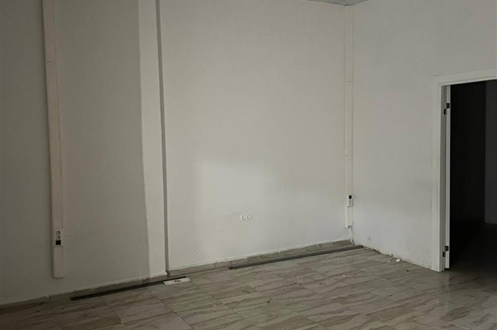 Elazığ Merkez Yeni Mahalle'de Satılık 525m² Depolu Dükkan / Mağaza