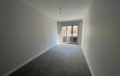 KÜÇÜKYALININ KALBİNDE SIFIR 3+1 LÜKS SATILIK DAİRE