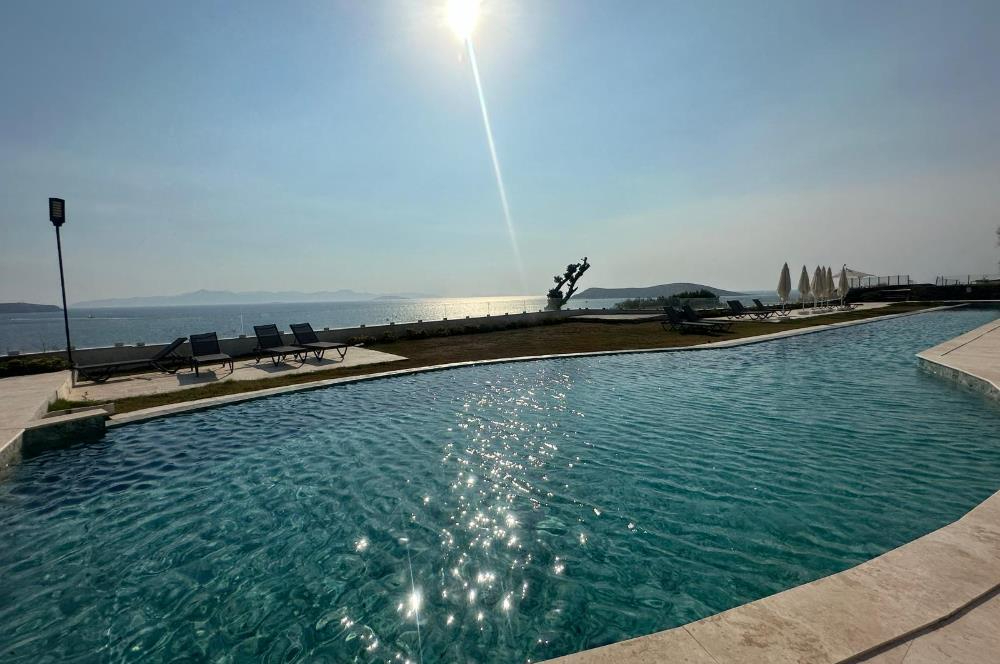 Bodrum Gümüşlük Denize Sıfır Sitede Özel İskeleli Satılık Daire