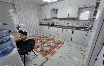 C21 BAL'DAN KARESİ KAMÇILI KÖYÜNDE SATILIK HAVUZLU MÜSTAKİL EV
