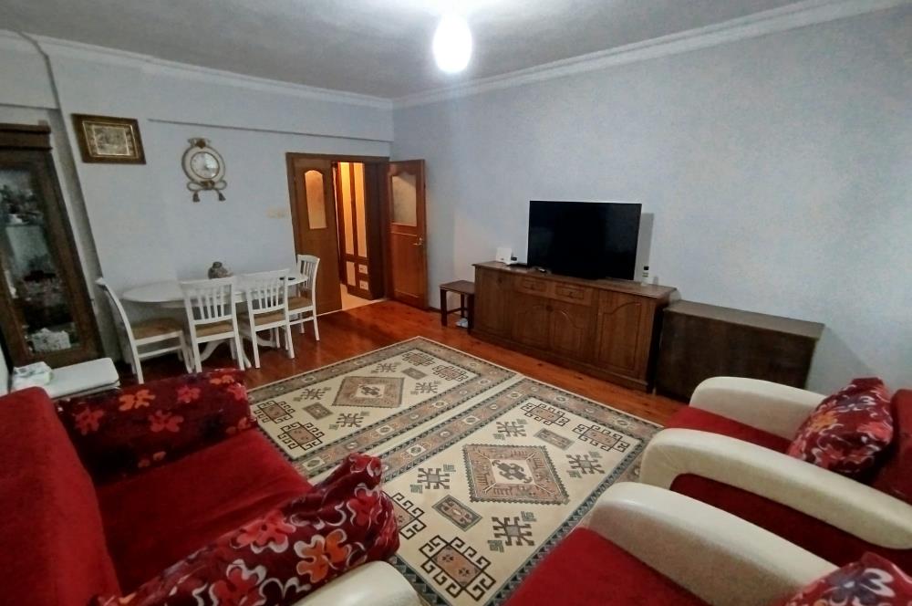 ÇEKMEKÖY ONUR SİTESİ SATILIK 3+1 DAİRE