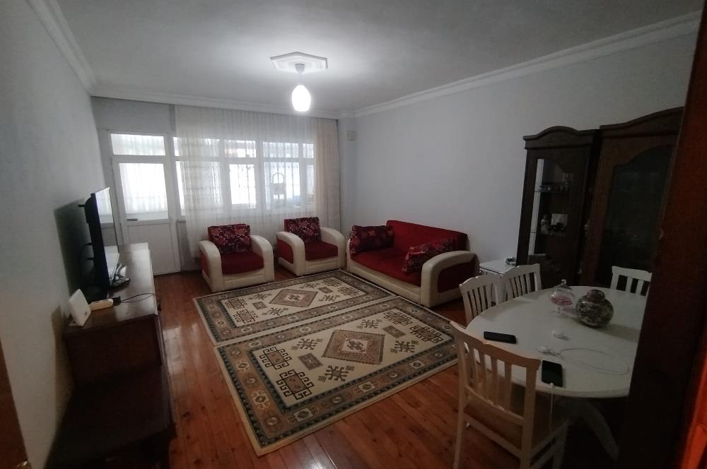 ÇEKMEKÖY ONUR SİTESİ SATILIK 3+1 DAİRE