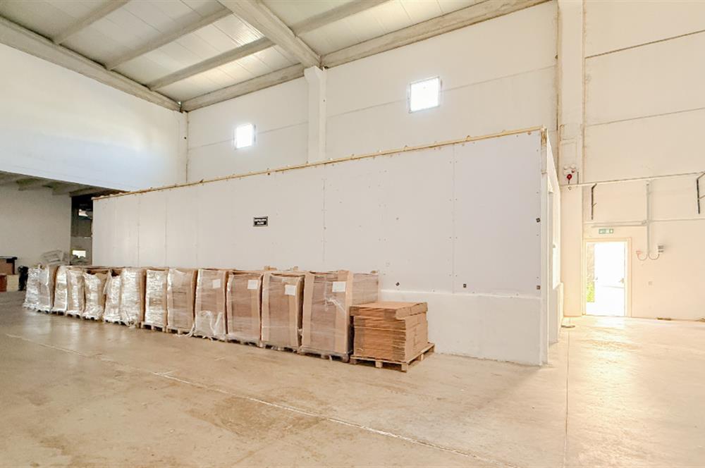 CENTURY 21 BAL'DAN GÖNEN DERİ İHTİSAS VE KARMA OSB’DE  3.500 m² KAPALI ALANLI  ÜÇ YAŞINDA YÜKSEK NİTELİKLİ SATILIK FABRİKA