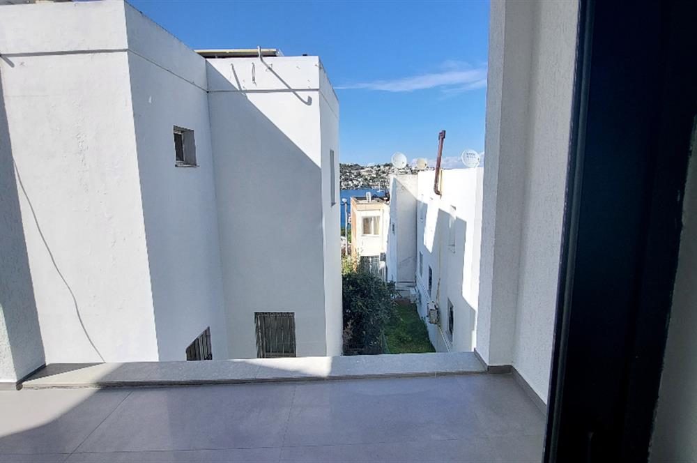 Göltürkbükü'nde Deniz Manzaralı Kiralık Eşyalı Daire