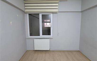 C21 Cius; Merkezi Konumda Arakat Masrafsız 3+1 Satılık Daire