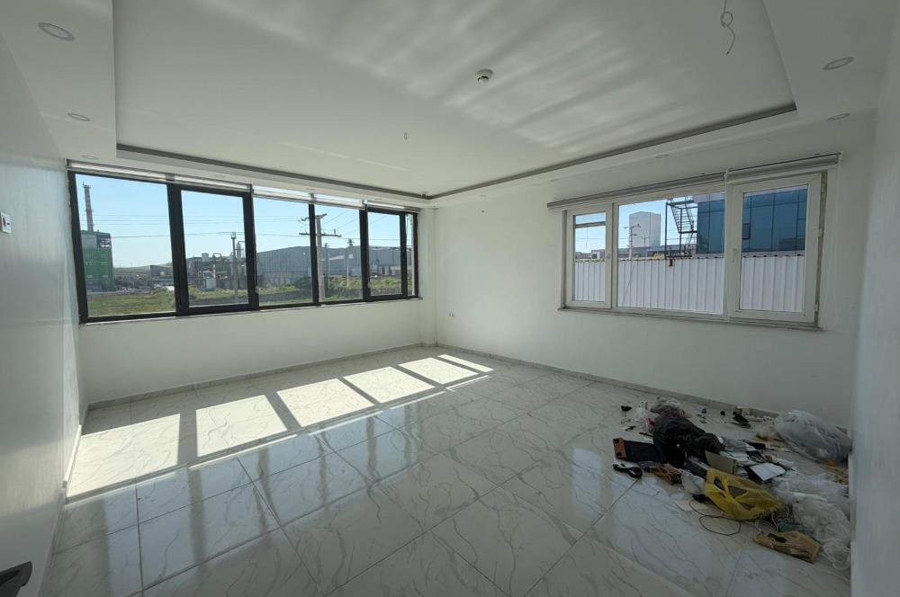 CENTURY 21 BAL'DAN GÖNEN DERİ İHTİSAS VE KARMA OSB’DE  3.500 m² KAPALI ALANLI  ÜÇ YAŞINDA YÜKSEK NİTELİKLİ SATILIK FABRİKA