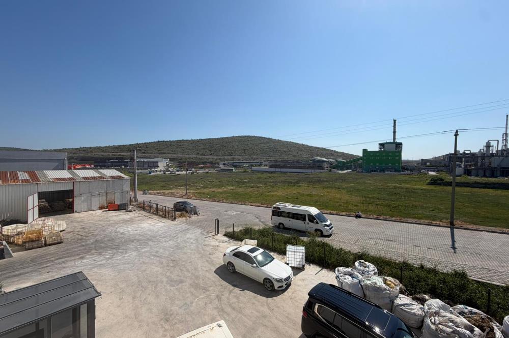 CENTURY 21 BAL'DAN GÖNEN DERİ İHTİSAS VE KARMA OSB’DE  3.500 m² KAPALI ALANLI  ÜÇ YAŞINDA YÜKSEK NİTELİKLİ SATILIK FABRİKA