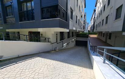 Küçükyalı da Merkezi ve Değerli Konumda 2+1 Satılık Lüks Dubleks