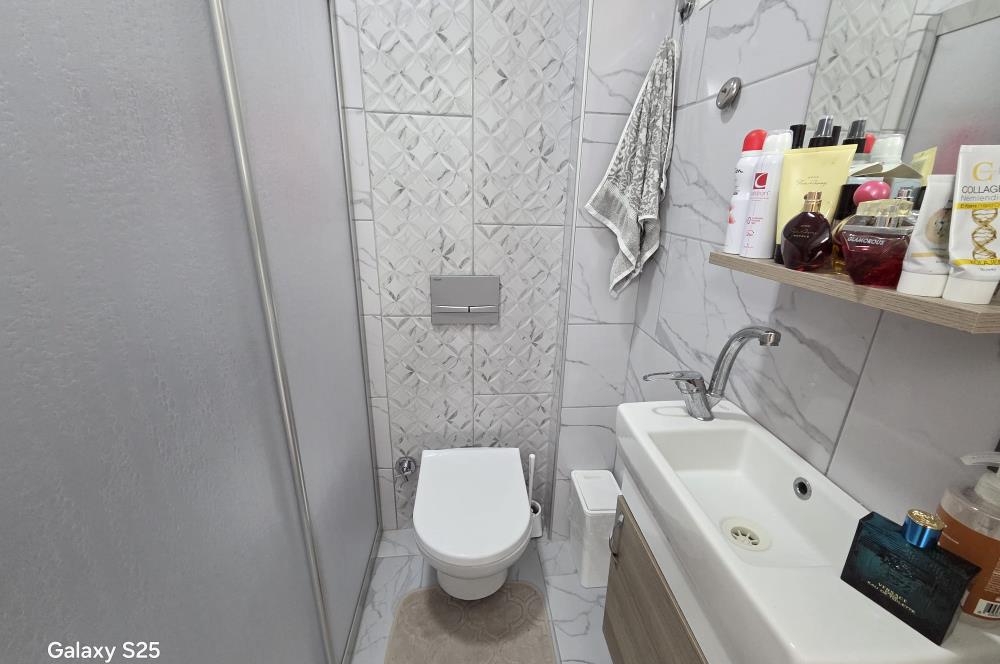 C21 BAL'DAN KARESİ KAMÇILI KÖYÜNDE SATILIK HAVUZLU MÜSTAKİL EV