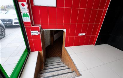 Bağlarbaşı Metro Çıkışı Karşısında Kiralık Dükkan