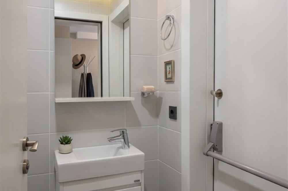 CADDEBOSTAN’IN KALBİNDE MODERN MİMARİ 2016 YAPIMI 2+1 SATILIK DAİRE