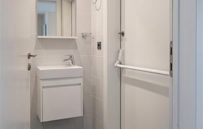 CADDEBOSTAN’IN KALBİNDE MODERN MİMARİ 2016 YAPIMI 2+1 SATILIK DAİRE
