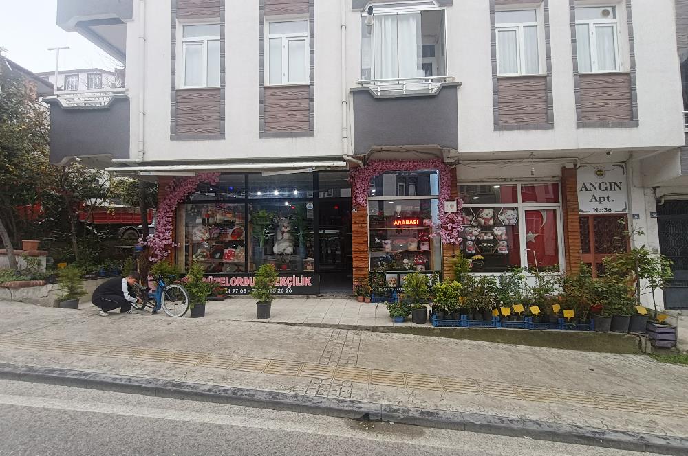 CENTURY21'DEN BAHÇELİ KÖŞE DÜKKAN FIRSATI!!!