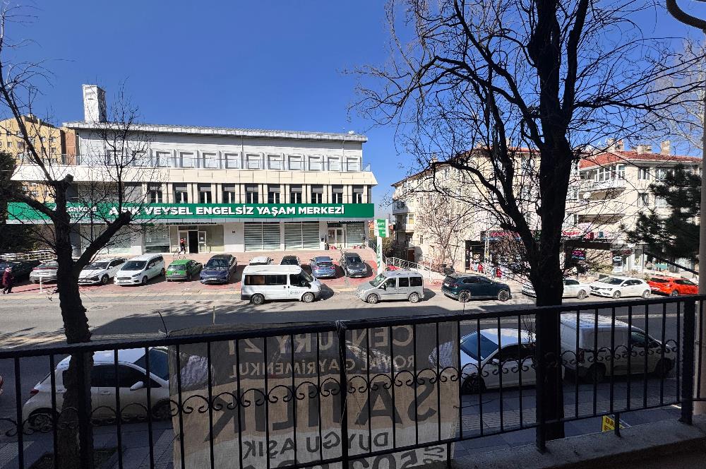 1305173018 DİKMEN SOKULLU CADDESİNDE KATTA DUBLEKS 3+1 YAPILI SATILIK DAİRE 