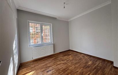 1305173018 DİKMEN SOKULLU CADDESİNDE KATTA DUBLEKS 3+1 YAPILI SATILIK DAİRE 