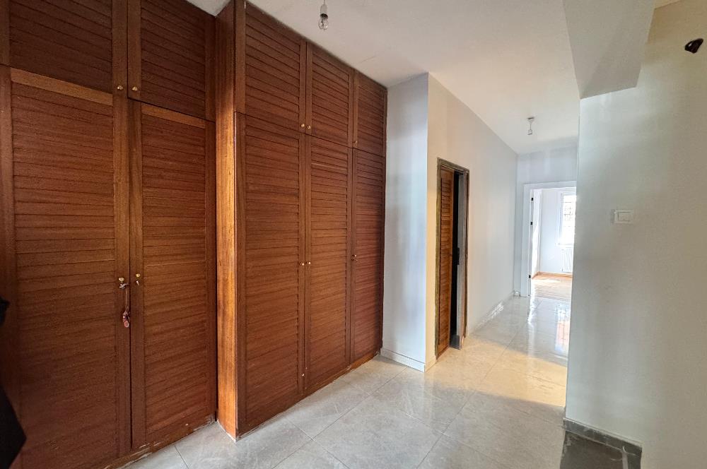 1305173018 DİKMEN SOKULLU CADDESİNDE KATTA DUBLEKS 3+1 YAPILI SATILIK DAİRE 