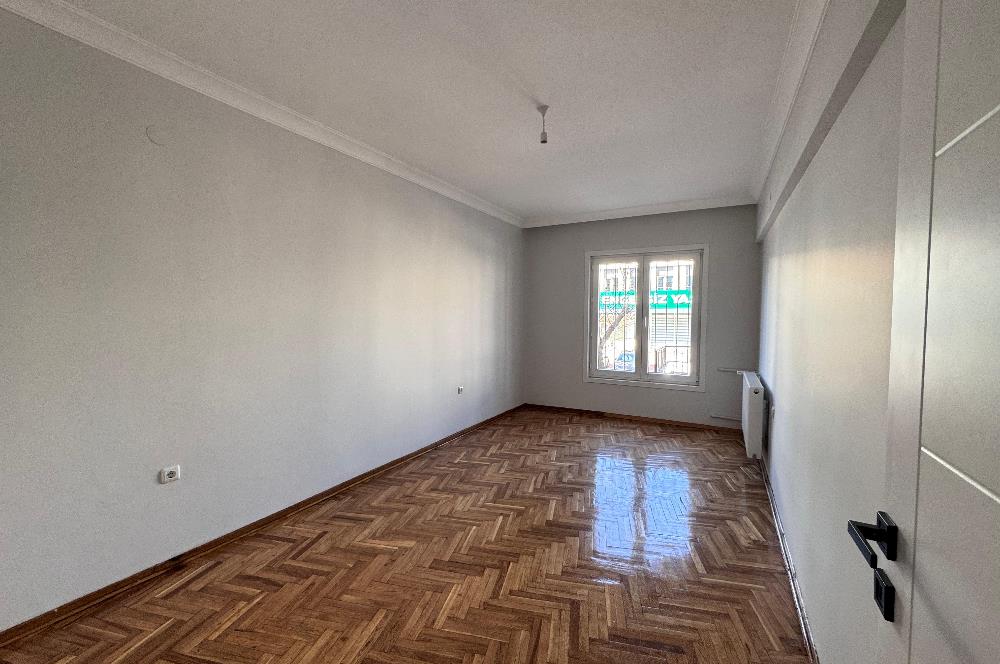 1305173018 DİKMEN SOKULLU CADDESİNDE KATTA DUBLEKS 3+1 YAPILI SATILIK DAİRE 