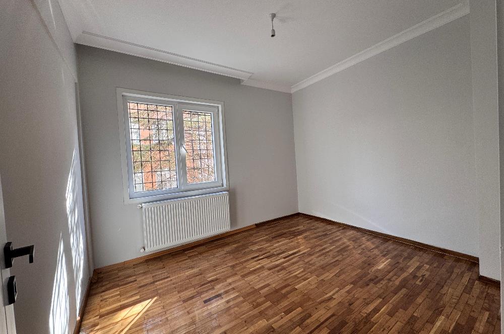 1305173018 DİKMEN SOKULLU CADDESİNDE KATTA DUBLEKS 3+1 YAPILI SATILIK DAİRE 