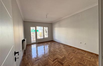1305173018 DİKMEN SOKULLU CADDESİNDE KATTA DUBLEKS 3+1 YAPILI SATILIK DAİRE 