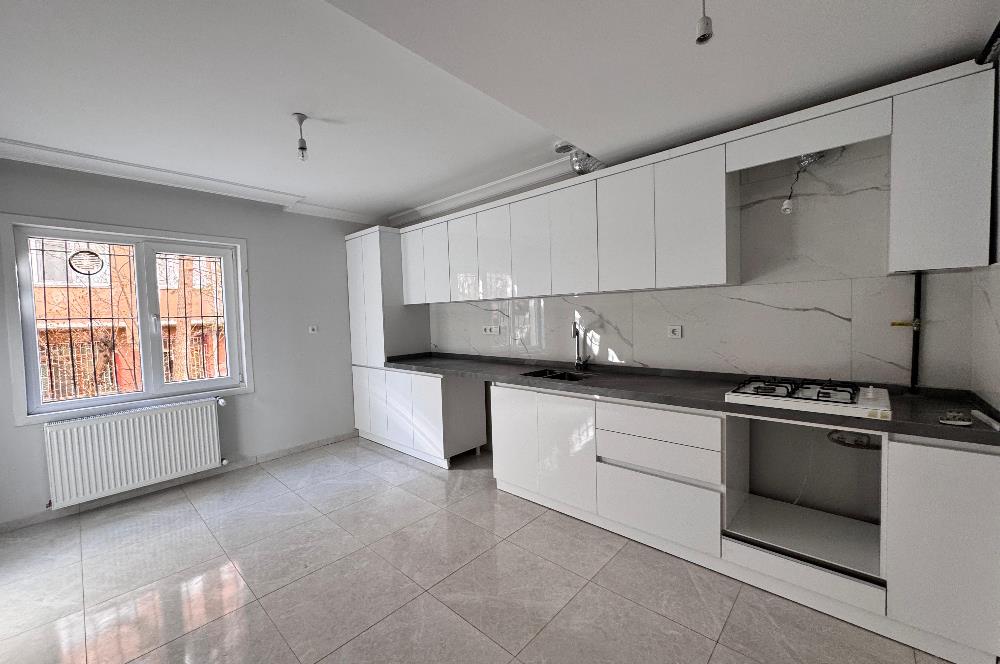 1305173018 DİKMEN SOKULLU CADDESİNDE KATTA DUBLEKS 3+1 YAPILI SATILIK DAİRE 