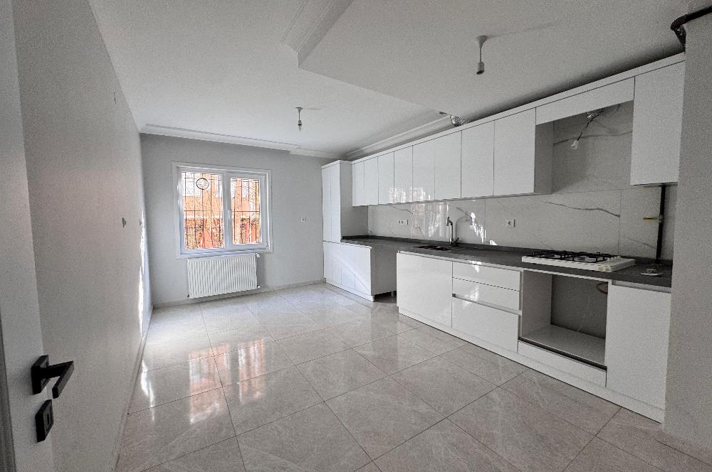 1305173018 DİKMEN SOKULLU CADDESİNDE KATTA DUBLEKS 3+1 YAPILI SATILIK DAİRE 