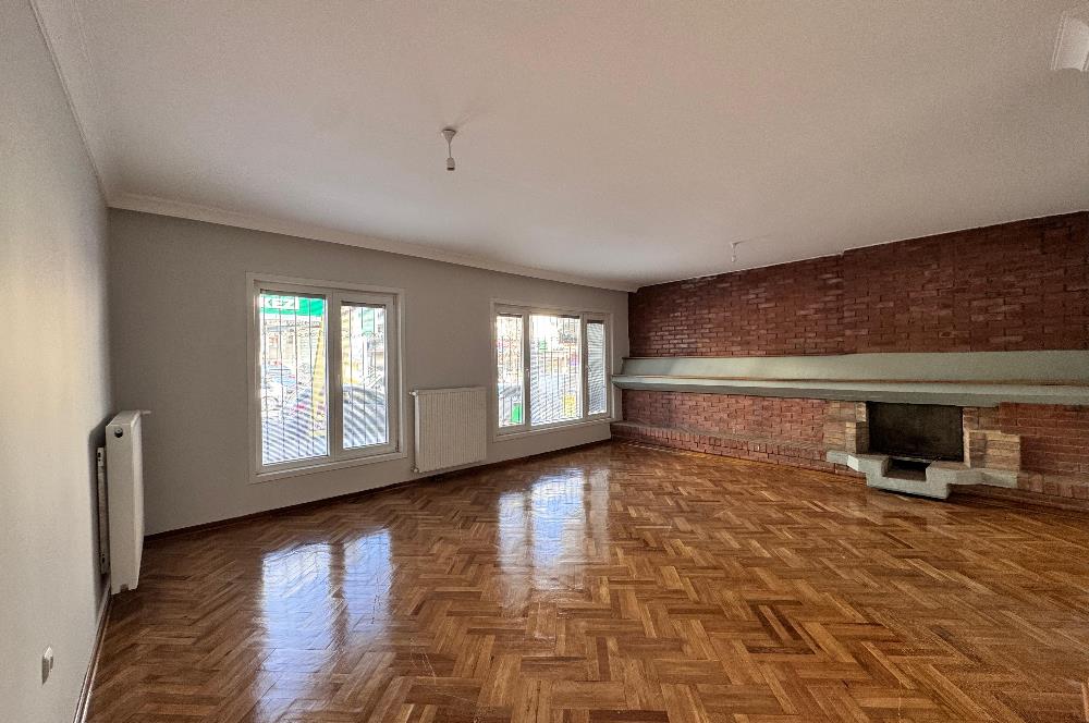 1305173018 DİKMEN SOKULLU CADDESİNDE KATTA DUBLEKS 3+1 YAPILI SATILIK DAİRE 