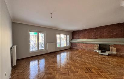 1305173018 DİKMEN SOKULLU CADDESİNDE KATTA DUBLEKS 3+1 YAPILI SATILIK DAİRE 