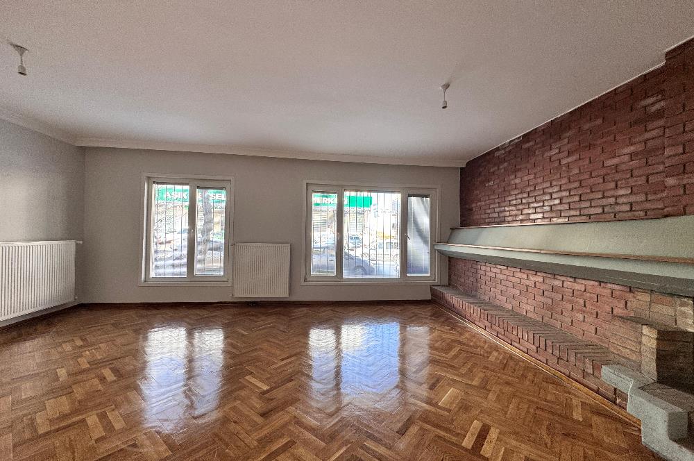1305173018 DİKMEN SOKULLU CADDESİNDE KATTA DUBLEKS 3+1 YAPILI SATILIK DAİRE 