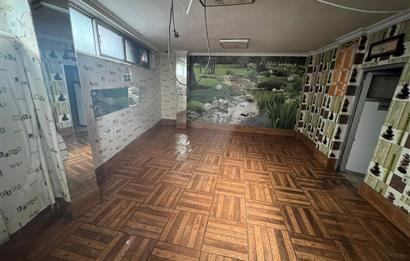 Bağlarbaşı Metro Çıkışı Karşısında Kiralık Dükkan