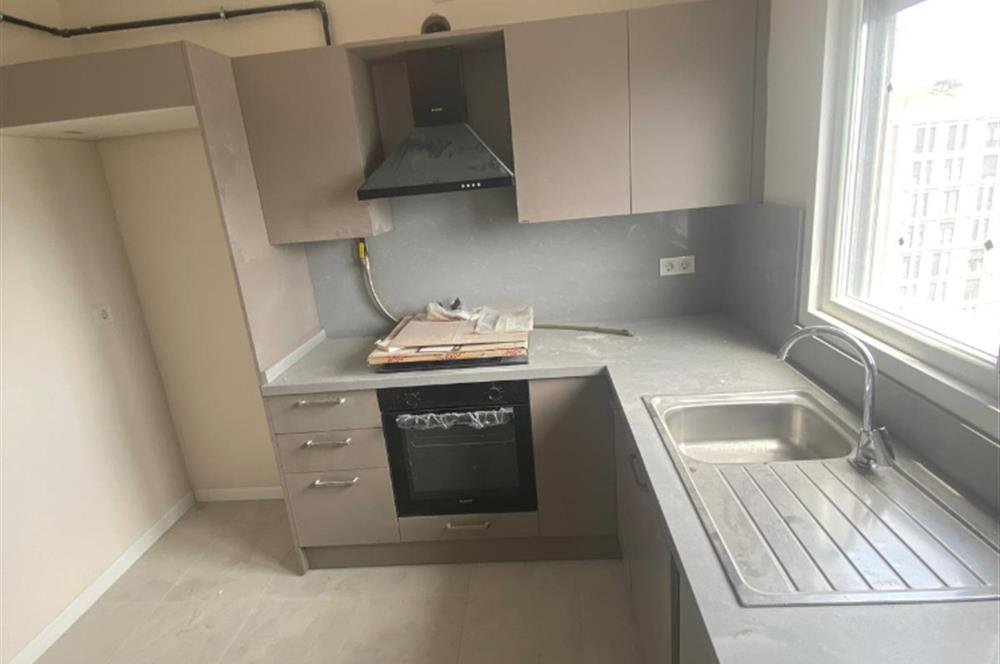 KADIKÖY GÖZTEPE'DE MANZARALI MUHTEŞEM 3+1 SATILIK