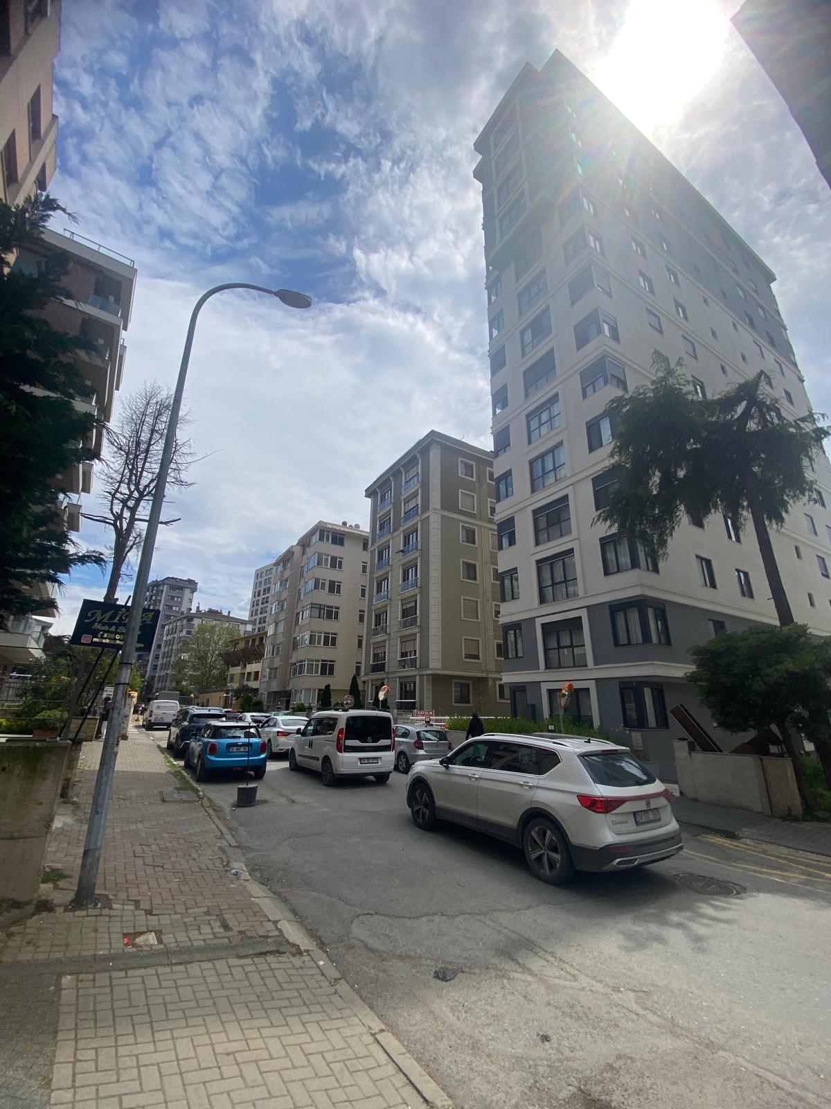 KADIKÖY GÖZTEPE'DE MANZARALI MUHTEŞEM 3+1 SATILIK
