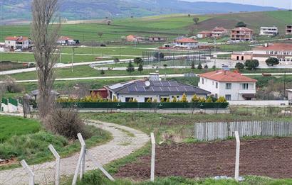 C21 BAL'DAN KARESİ KAMÇILI KÖYÜNDE SATILIK HAVUZLU MÜSTAKİL EV