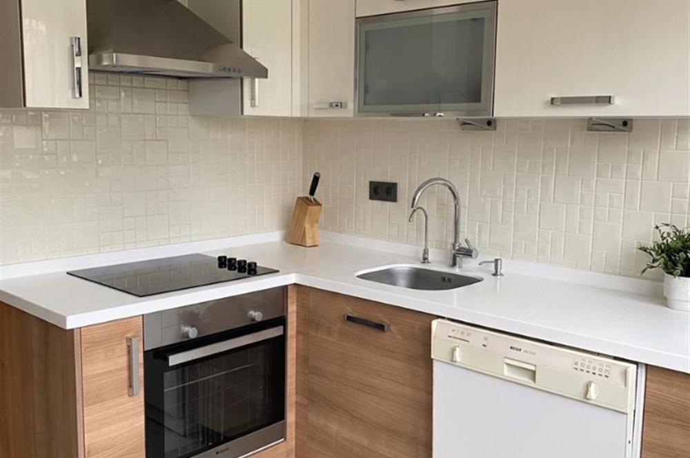 CADDEBOSTANIN KALBİNDE MODERN MİMARİ 2016 YAPIMI 2+1 SATILIK DAİRE
