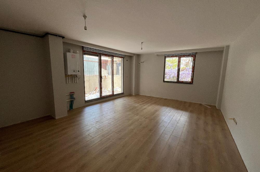 ÇINAR MAHALLESİ'NDE SAHİLE YAKIN ÖN CEPHE 0 BİNA LÜX 2+1