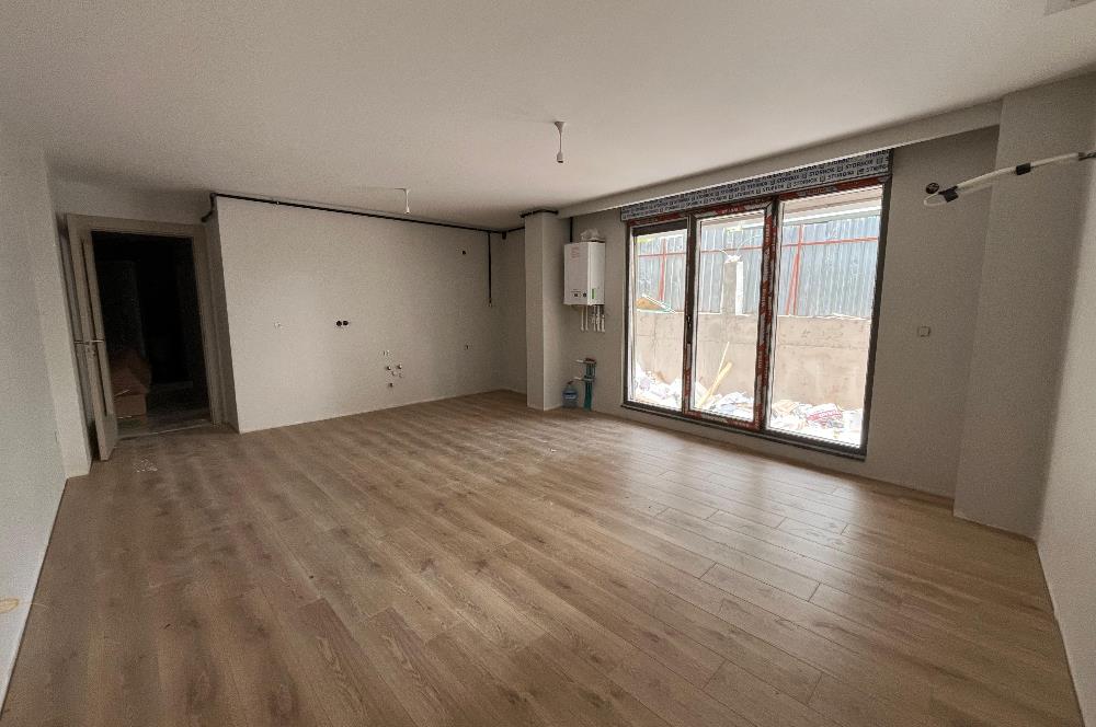 ÇINAR MAHALLESİ'NDE SAHİLE YAKIN ÖN CEPHE 0 BİNA LÜX 2+1