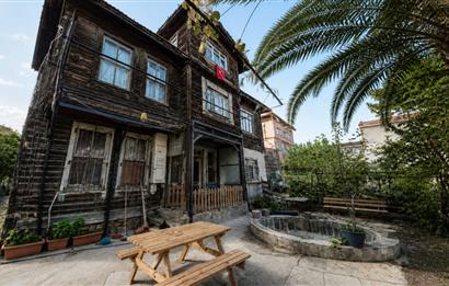 777m² Bahçe içinde, 1900'lerden günümüze korunmuş müstakil konak