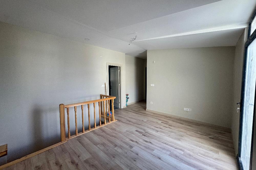 1301233908 Ataşehir Esatpaşa 'da Yeni Binada 2+1 Dublex Satılık Daire 