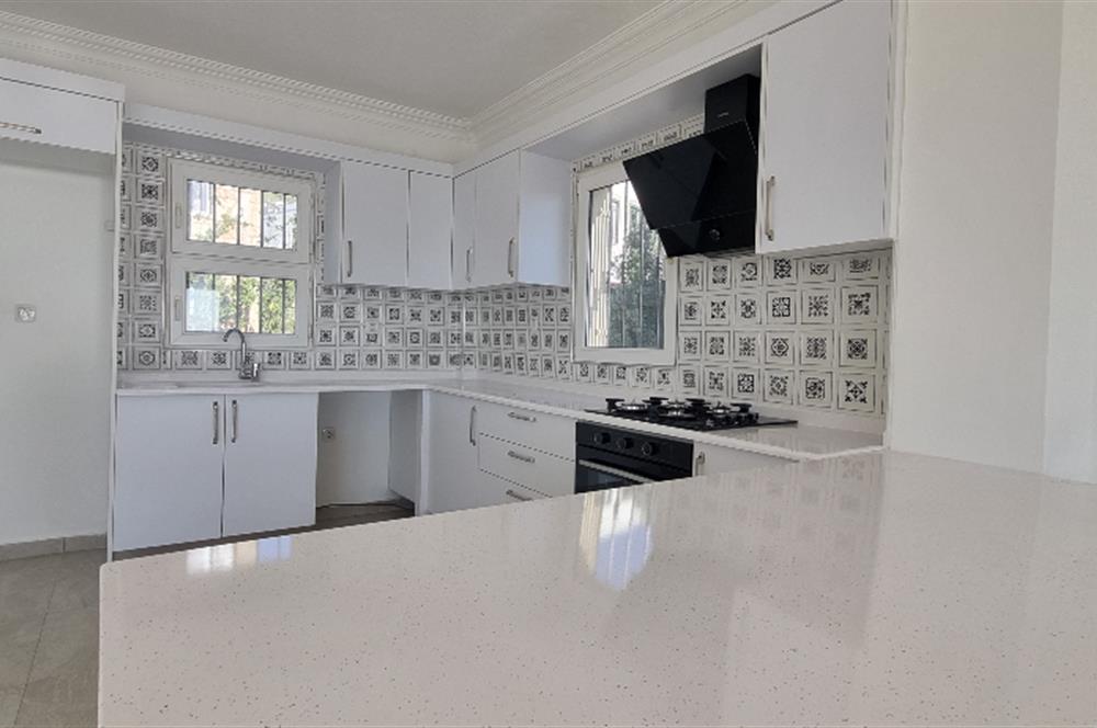 Müstakil  deniz manzaralı dubleks kiralık villa