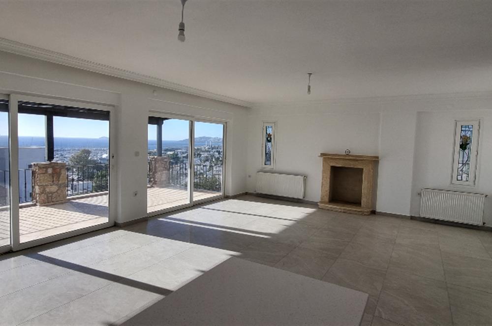 Müstakil  deniz manzaralı dubleks kiralık villa