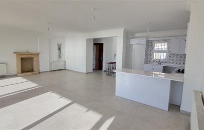 Müstakil  deniz manzaralı dubleks kiralık villa